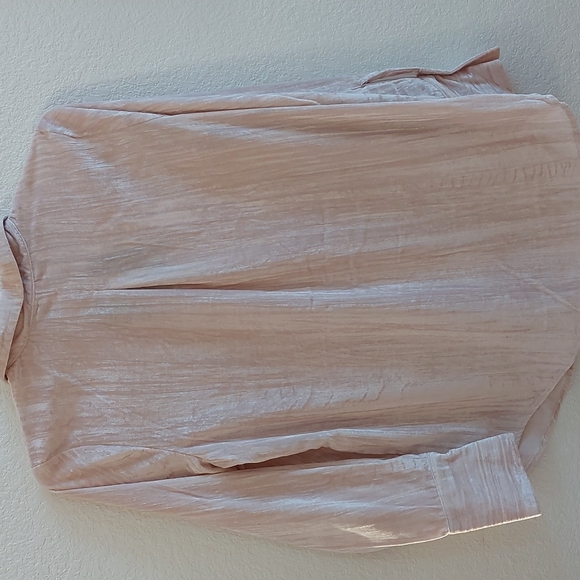 Andrew Marc Women's Collar Button Down Shirt - Picture 4 of 9